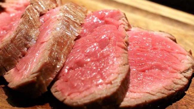 Featured image of post Sonhar Com Carne De Churrasco A carne crua n o tem uma imagem t o boa e por isso que muitas vezes sem d vida nenhuma aquele churrasco de domingo pediu pra trazer esse sonho n