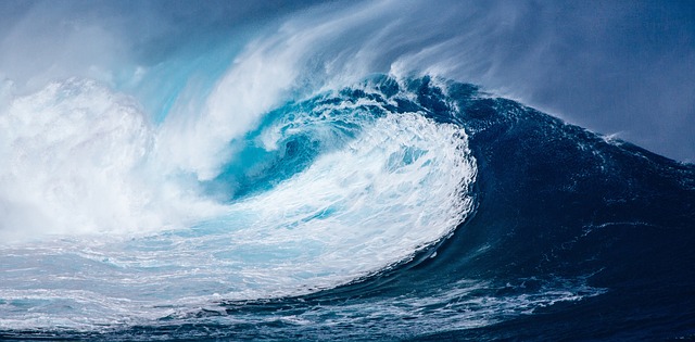 tsunami de água limpa