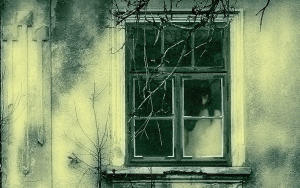 sentir que alguém está te observando o tempo todo