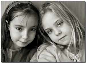 Leia mais sobre o artigo ▷ Sonhar com Amiga【Significados Reveladores】