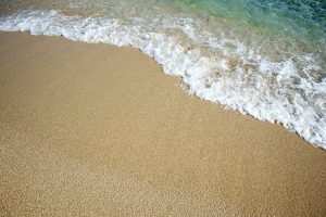 Leia mais sobre o artigo ▷ Sonhar Com Areia – Significados Reveladores