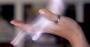 Leia mais sobre o artigo 10 Sinais De Que Tem Um Ente Querido Falecido Perto de Você