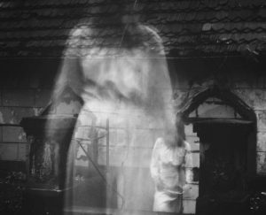 Leia mais sobre o artigo 8 Sinais Comprovados Que Seu Parente FALECIDO Te Visita!