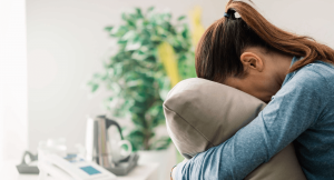 Leia mais sobre o artigo Se você não chorar, seu corpo irá. Veja o que acontece quando você esconde seus sentimentos!