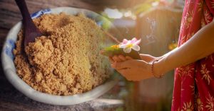 Leia mais sobre o artigo Limpe Seus Espaços De Más Energias Com Açúcar Preto