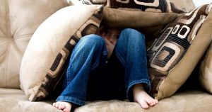 Leia mais sobre o artigo 7 Comportamentos Que Revelam Que Você Passou Por Traumas Na Infância