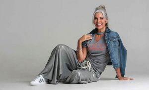 Leia mais sobre o artigo Mulheres De 40 e 50 Anos De Hoje: Será a Geração Que Não Envelhece – Veja Como
