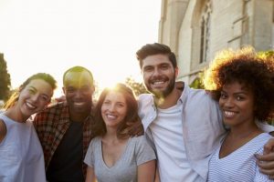 Leia mais sobre o artigo ﻿É Durante As Piores Tempestades Que Conhecemos A Verdadeira Amizade – 11 Sinais De Um Amigo De Verdade