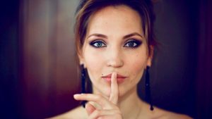 Leia mais sobre o artigo ﻿5 Frases Que Pessoas Altamente Confiantes Nunca Usam – Você Também Deve Parar De Usar