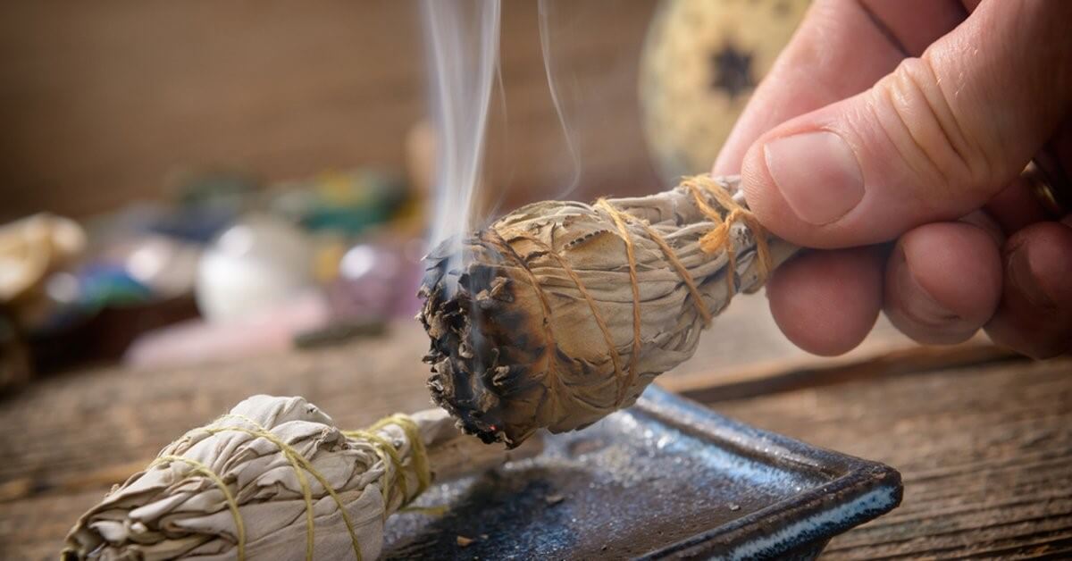 No momento, você está visualizando Passo a Passo Para Fazer Uma Limpeza Energética Da Sua Casa e Atrair Prosperidade