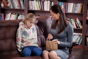 Leia mais sobre o artigo Mães Rigorosas Têm Filhos Mais Bem-sucedidos, Segundo a Ciência