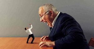 Leia mais sobre o artigo Estudo mostra: um chefe ruim pode fazer os funcionários adoecerem