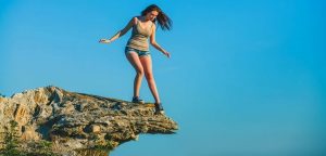 Leia mais sobre o artigo ▷ Sonhar Com Medo De Altura – O Que Isso Significa?