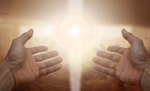 Leia mais sobre o artigo ✞ Oração Poderosa Para Abrir Caminhos – 【Faça Já!】