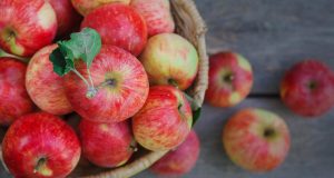Leia mais sobre o artigo ▷ Sonhar Com Maçã é Bom Presságio?