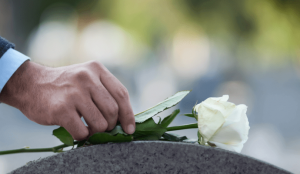 Leia mais sobre o artigo ▷ Sonhar Que a Mãe Morreu 【É Mau Presságio?】