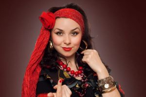 Leia mais sobre o artigo ▷ Sonhar Com Cigana 【8 Significados Reveladores】