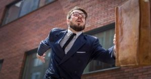 Leia mais sobre o artigo Você é pontual ou está sempre atrasado? Conheça os significados ocultos de cada um desses