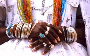 Leia mais sobre o artigo ▷ Sonhar Com Pai De Santo 【Não se assuste com o significado】