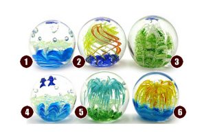 Leia mais sobre o artigo Qual Bola Mágica Você Escolhe? Ela dirá o que o destino reserva para você