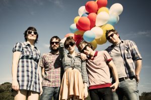 Leia mais sobre o artigo ▷ Textos e Frases De Parabéns Amiga Tumblr 🧡