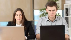 Leia mais sobre o artigo ▷ Sonhar Com Ex Colega De Trabalho é Mau Presságio?