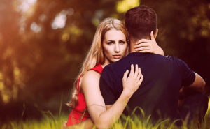 Leia mais sobre o artigo ▷ Sonhar Com Namorado Desconhecido é Um Sinal?