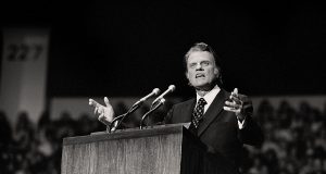Leia mais sobre o artigo ▷ 44 Frases De Billy Graham – As Melhores