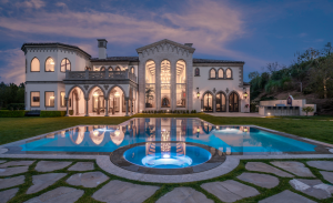 Leia mais sobre o artigo ▷ Sonhar Com Mansão 【Indica Sorte?】