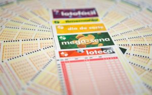 Leia mais sobre o artigo ▷ 3 Orações Para Ganhar Milhar – As Mais Poderosas