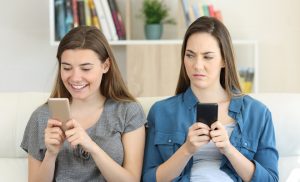 Leia mais sobre o artigo ▷ Como Não Sentir Inveja? 3 Dicas Eficazes