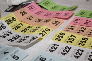 Leia mais sobre o artigo O Que Significa Sonhar Com Rifa? (Inacreditável)