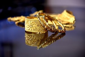 Leia mais sobre o artigo Sonhar Com Ouro – Esta é a Mensagem Oculta Do Seu Sonho