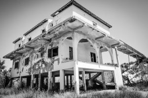 Leia mais sobre o artigo Sonhar com casa destruída