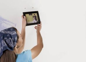 Leia mais sobre o artigo <strong>O que significa quando um quadro cai sozinho da parede? </strong>