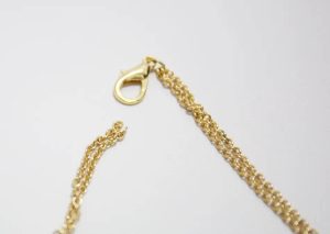 Leia mais sobre o artigo O que significa quando um colar (pérola, prata, etc.) quebra?